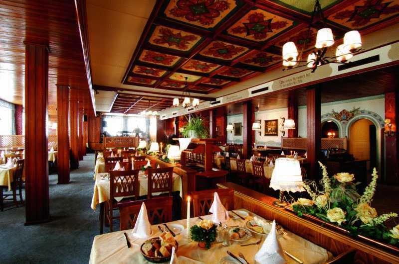 Hotel Gasthof Markterwirt Альтенмаркт  Экстерьер фото